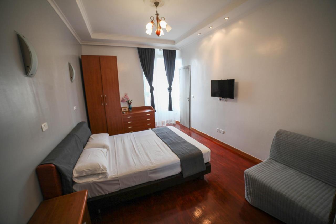 Kaydee Guesthouse Rome Exterior photo